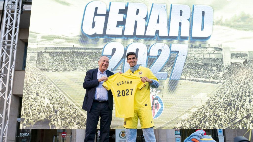 Gerard Moreno forlænger sin kontrakt med Villareal til 2027