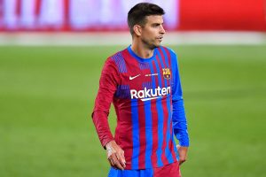 Gerard Pique går ned i løn for at hjælpe FC Barcelona