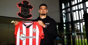 Albanske Armando Broja skal spille hele sæsonen på leje i Southampton.