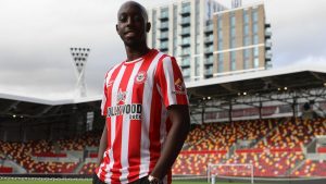 Yoane Wissa har skrevet kontrakt med Brentford FC