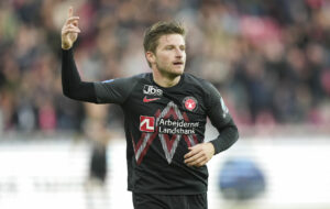 De tre nominerede til prisen som Superligaens bedste spiller i august er fundet. Valget står mellem Daramy, Biel og Dreyer. Fra Henholdsvis FCK og FCM.