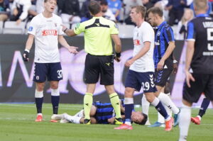 De danske superligadommere får rod med på vejen af Johan Absalonsen