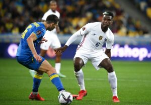 Paul Pogba føler sig sikker på, at Ronaldo vil hæve niveauet i Manchester United