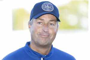 Kasper Hjulmand kniber sig lidt i armen i tiden