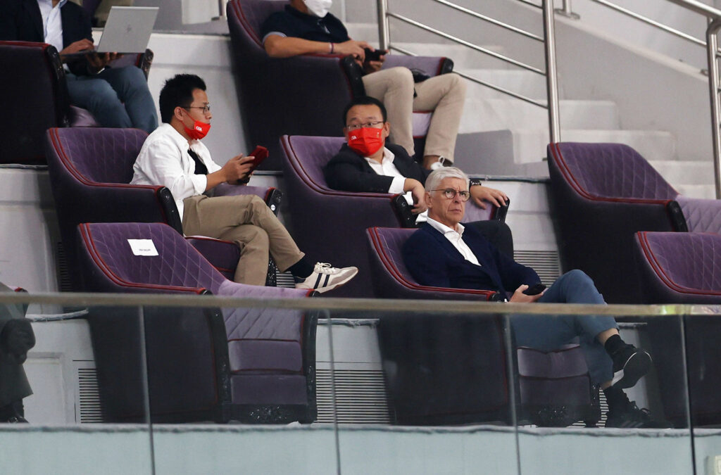 Arsene Wenger til fodbold i Doha
