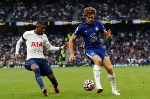 Marcos Alonso fra Chelsea FC vil ikke længere knæle før kampene i Premier League