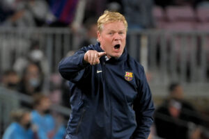 Ronald Koeman under kampen mellem FC Barcelona og Granada.