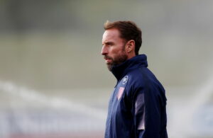 Gareth Southgate tror, at især unge spillere vælger vacciner fra