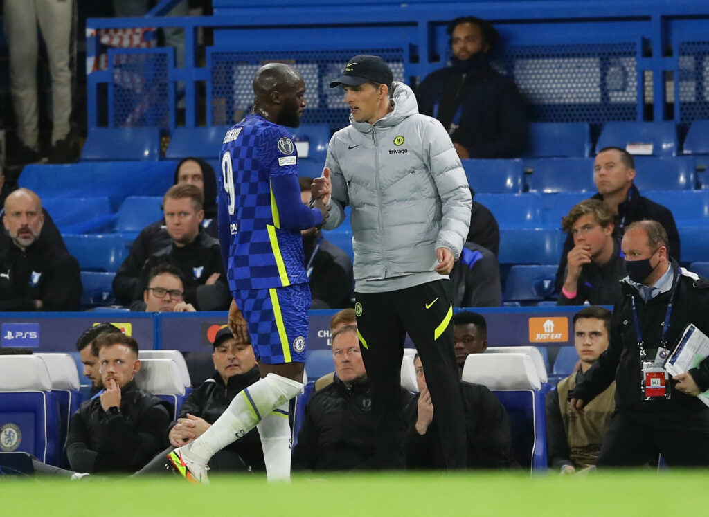 Romelu Lukaku starter inde for Chelsea i Premier League, som møder Brighton & Hove Albion