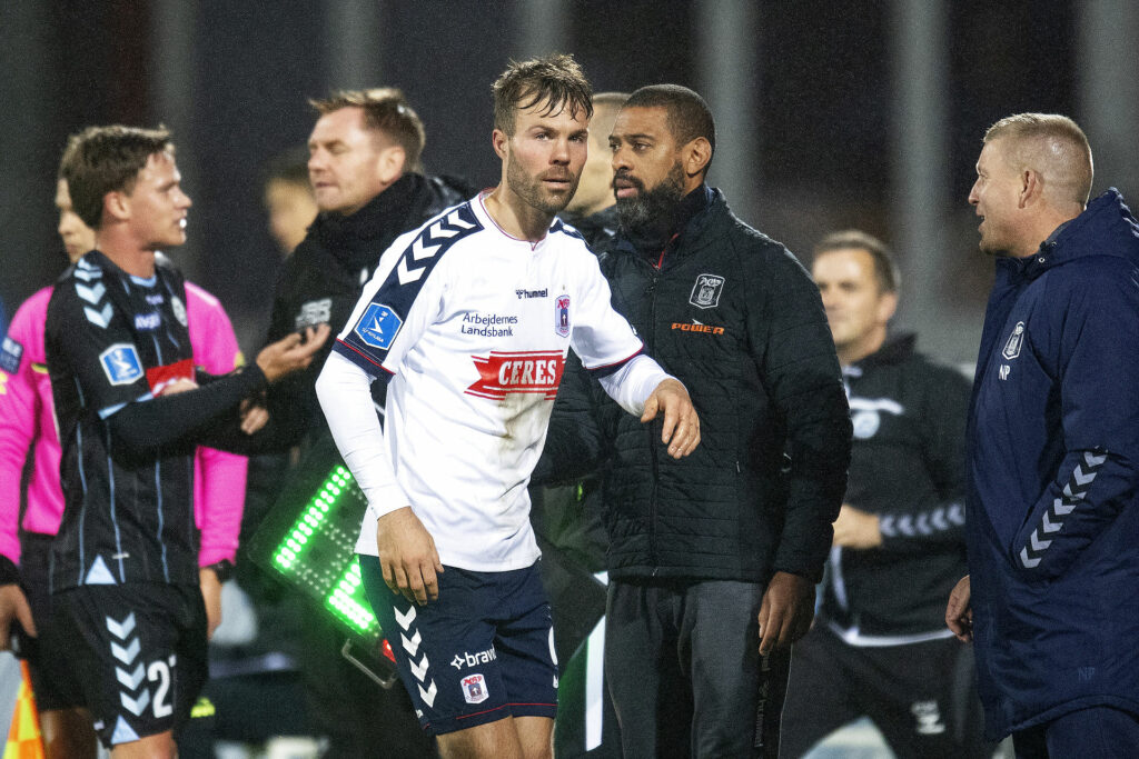 Patrick Mortensen måtte igen forlade banen uden mål sammen med AGF-holdet