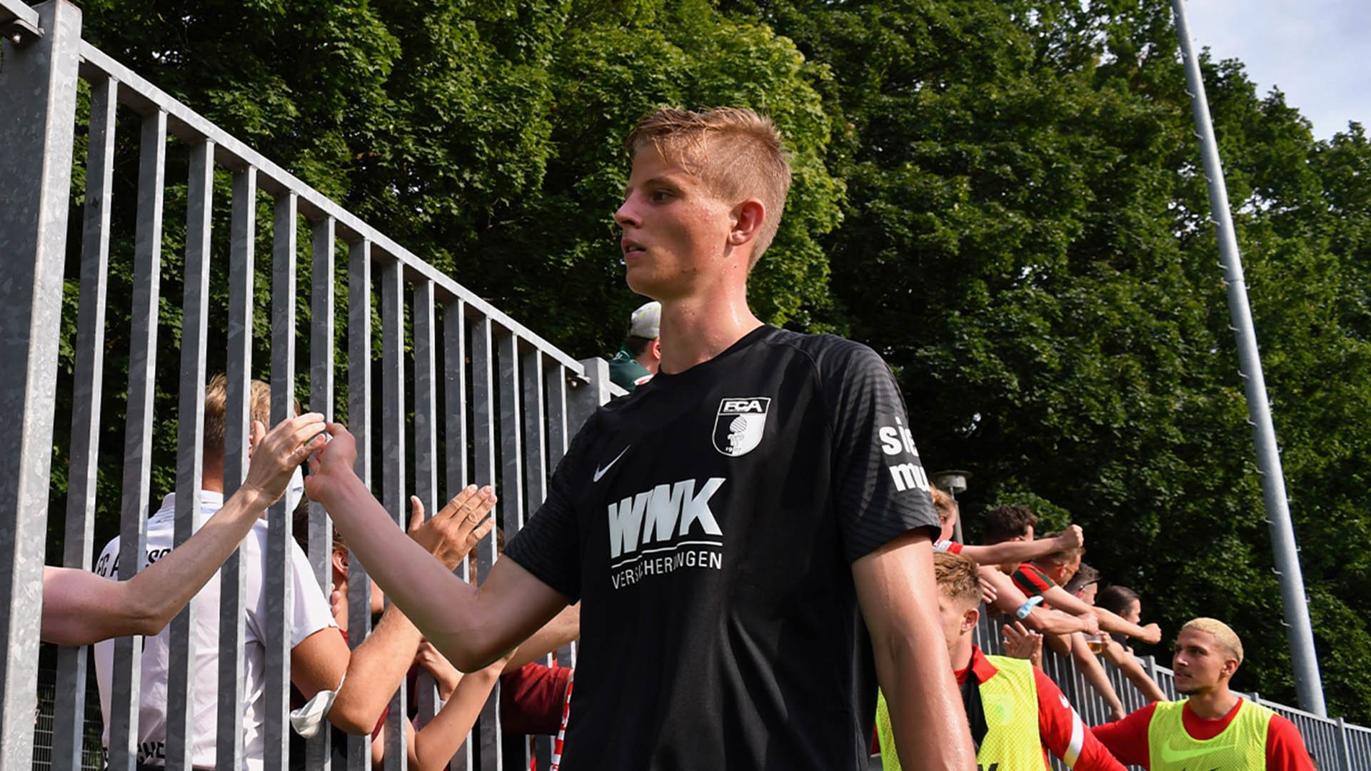 Overtidsscoring sikrede point i Frederik Winthers Bundesligadebut FC Augsburg gav lørdag debut til unge Frederik Winther i Bundesligaen. Foto: FC Augsburg