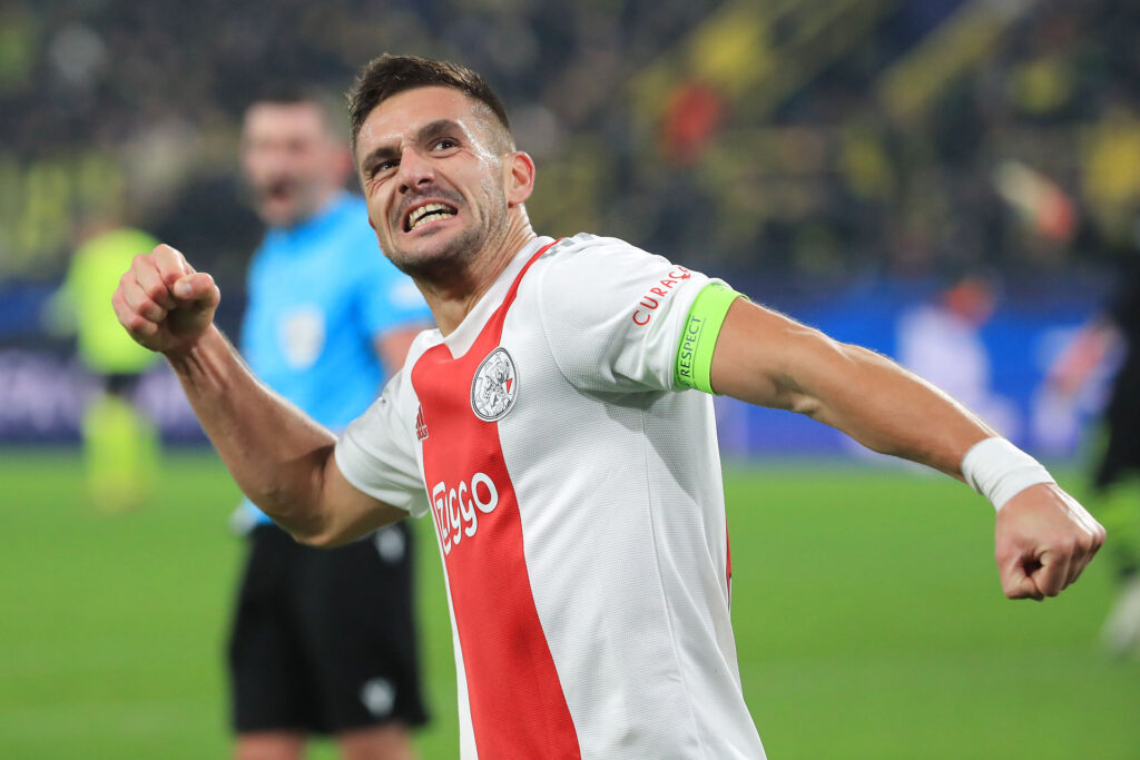 Dusan Tadic er ikke kun god til at score. Han kan også lave assists