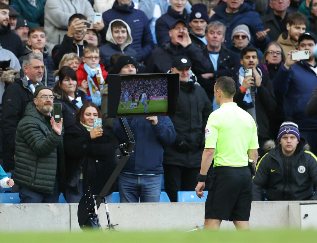 VAR rødt kort inden kampstart målmand paraguay brasilien