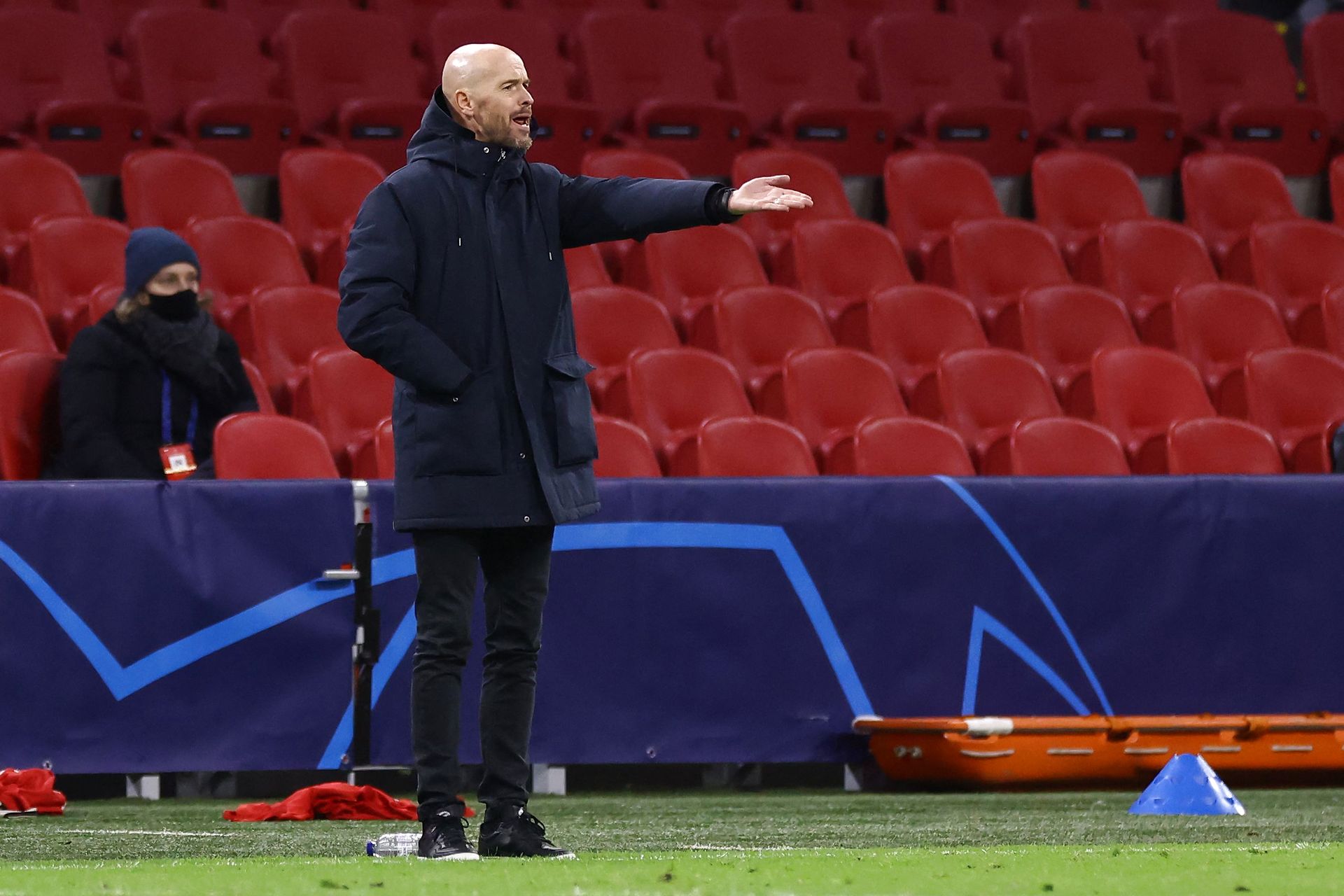 Vidunder-Vindahl og Alkmaar nupper alle tre point mod Ajax Der var heldigvis for hjemmeholdet, ingen tilskuere til at overvære nederlaget. Se den vanvittige danskerredning her. Foto: Kenzo Tribouillard/AFP/Ritzau Scanpix.