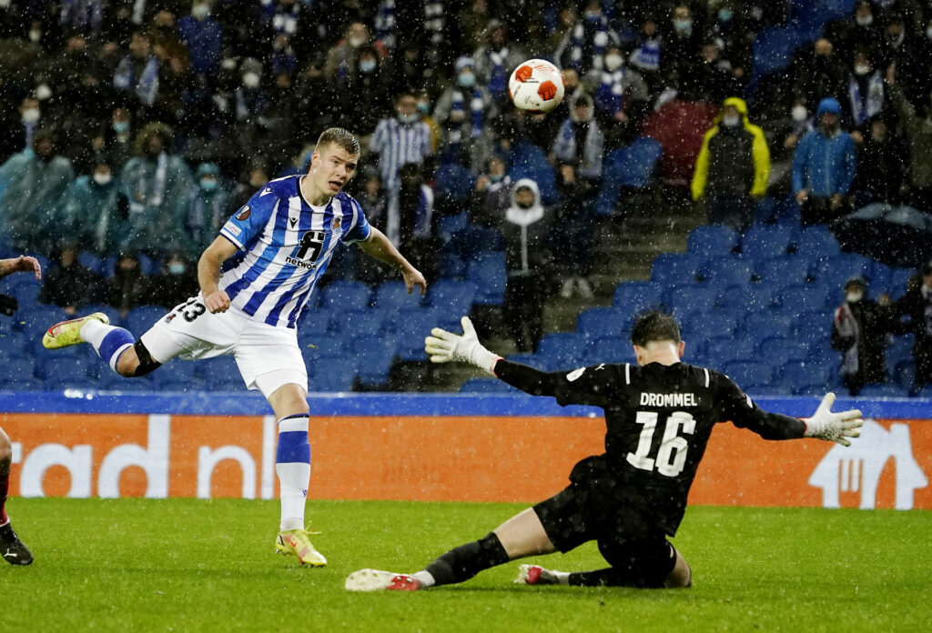 Alexander Sørloth var på kort visit i SUperligaen, da han spillede for FC Midtjylland.