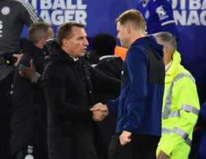 Leicester har fået udsat sin kamp mod Tottenham i Premier League på grund af Covid-19.