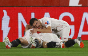 Thomas Delaney jubler for Sevilla FC mod FC Barcelona i LaLiga