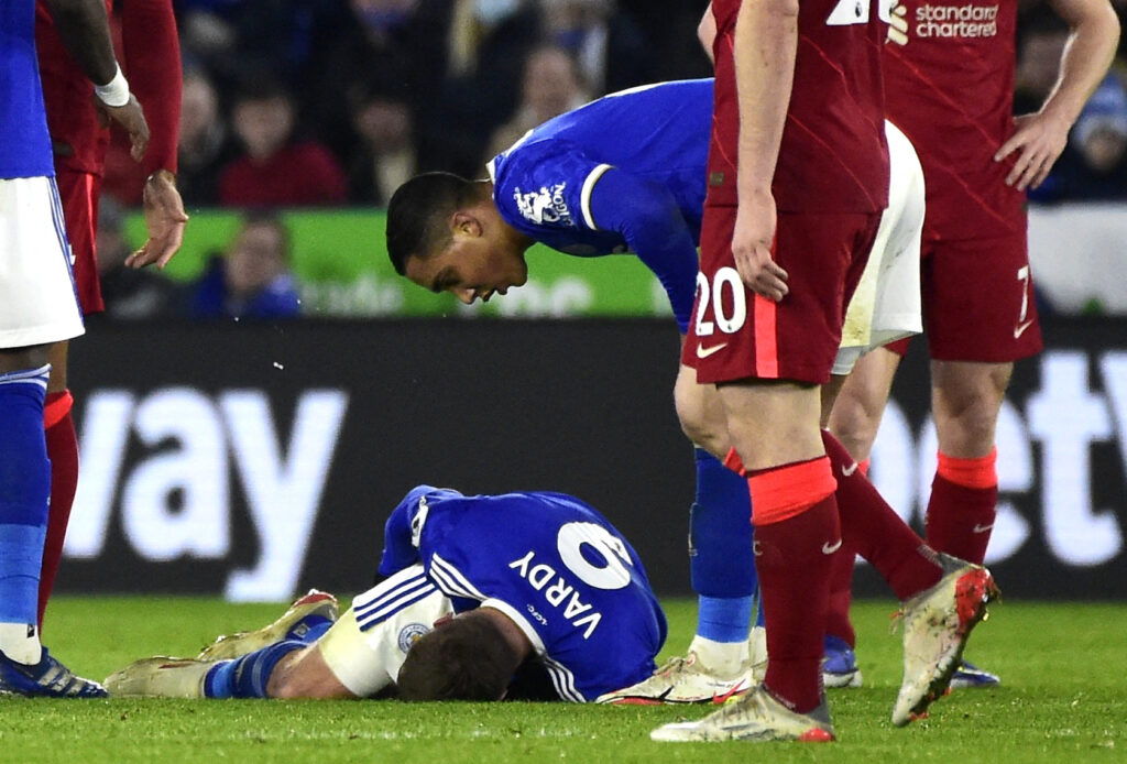 Jamie Vardy er ude med en skade i baglåret i op til en måned