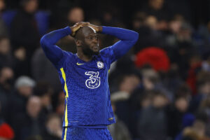 Romelu Lukaku skulle ifølge SkySport være utilfreds med situationen i Chelsea.