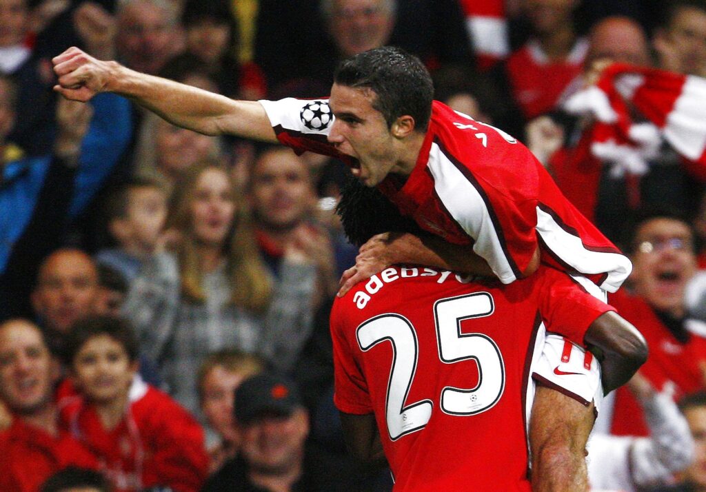 Robin van Persie og Emmanuel Adebayor var farlige for Arsenal.