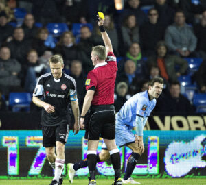 Rasmus Würtz har både fået flest kort og spillet flest kampe i Superligaen.
