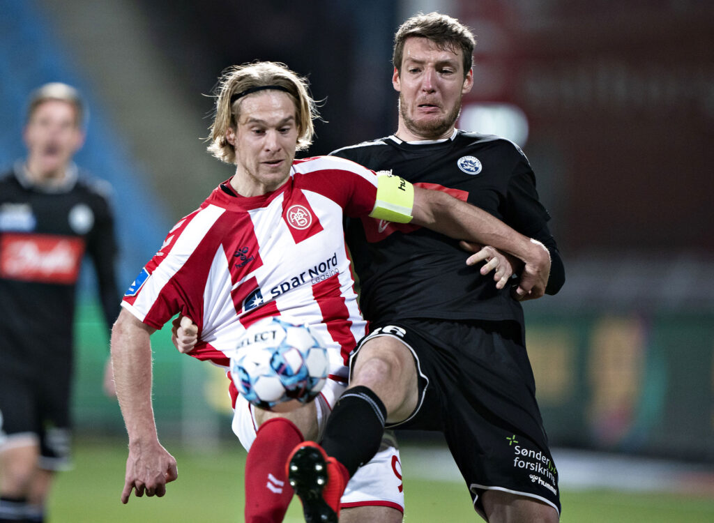 Patrick Banggaard tror ikke selv på flere minutter for SønderjyskE i Superligaen.