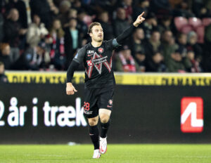 FC Midtjyllands anfører Erik Sviatchenko drømmer stadig om landsholdet.