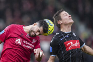 Saeid Ezatolahi skifter til Al-Gharafa i Qatar på en lejeaftale, der varer de næste seks måneder.