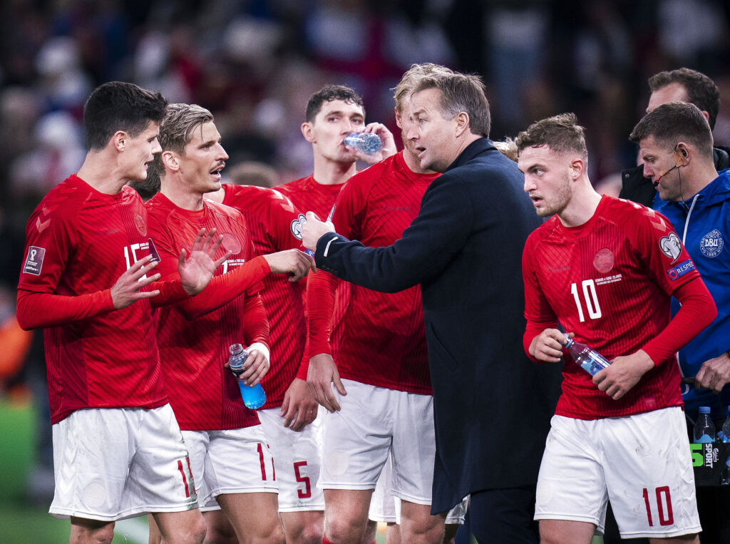 Udinese har i sinde at sælge den danske landsholdsspiller Jens Stryger Larsen.