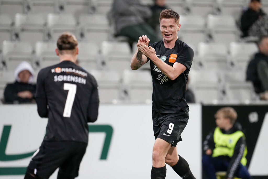 Viborg FF har solgt Sebastian Grønning til sydkoreansk klub.