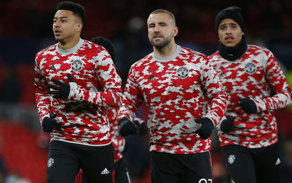 Jesse Lingard og Luke Shaw varmer op