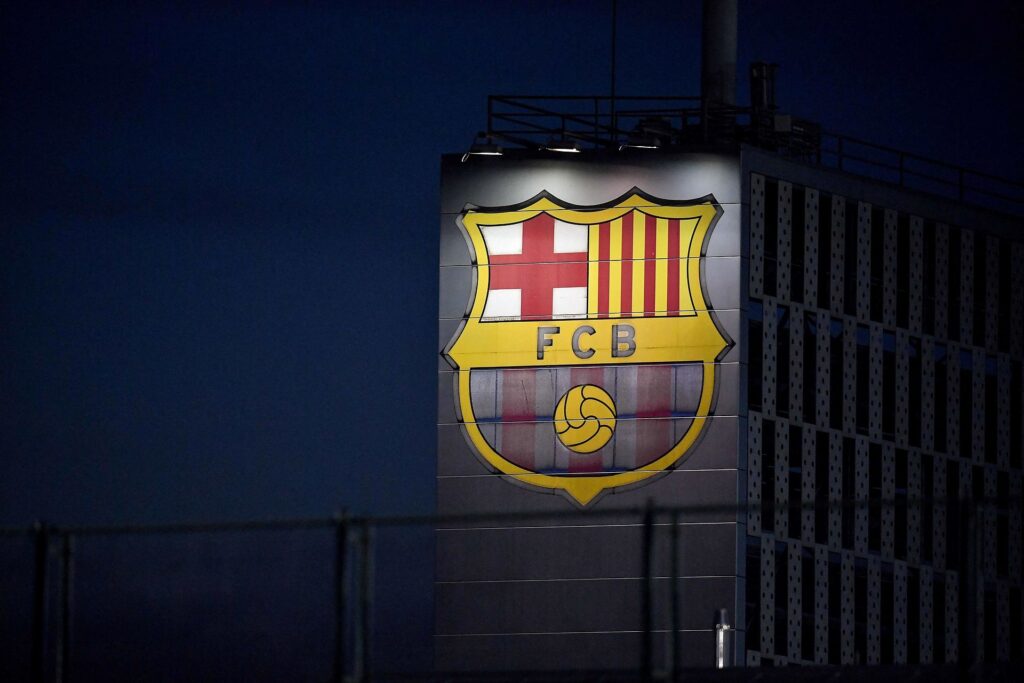 FC Barcelona kan angiveligt risikere at få mindre i sponsorindtægt, hvis de ikke kvalificere sig til næste sæsons Champions League.