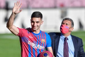 Joan Laporta Ferran Torres Erling Haaland FC Barcelona