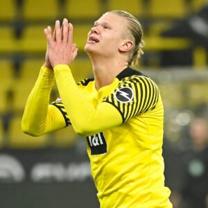 Dortmund svarer nu Haaland, der har fortalt, at Dortmund presser ham for en afklaring om fremtiden