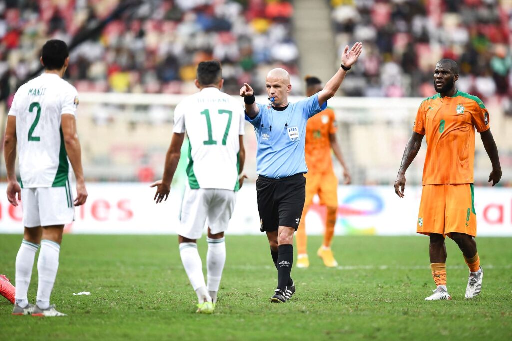 Elfenbenskysten sendte Algeriet ud af African Nations Cup torsdag aften