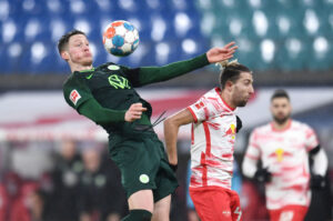 Wout Weghorst forlader Bundesligaen og Wolfsburg til fordel for Premier League, og skaber dermed plads til danske Jonas Wind.