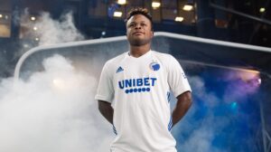 FCK's nyindkøbte Akinkunmi Amoo er målrettet om at holdet bliver endnu bedre op til Superliga-starten.