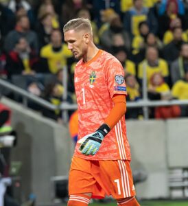 Robin Olsen er på vej tilbage til Premier League for at tørne ud for Aston Villa