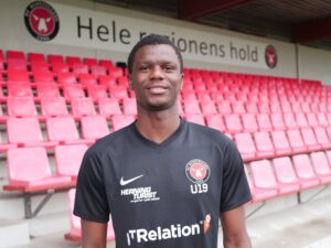 FC Midtjylland har angiveligt afvist et stort millionbud på Ousmane Diomande fra portugisiske Sporting.