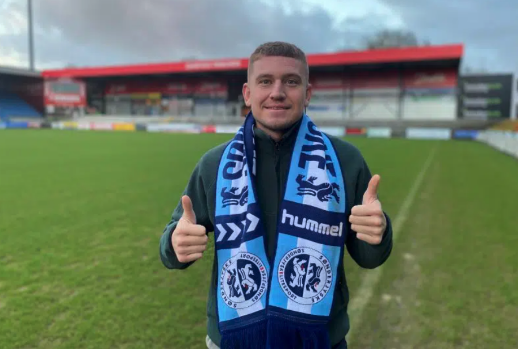 25-årige Benjamin Schubert har skrevet kontrakt med SønderjyskE Fodbold frem til sommer.