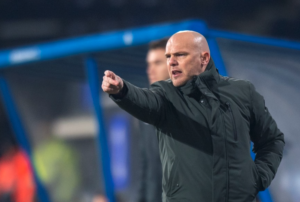 sc Heerenveen fyrer deres cheftræner Johnny Jansen med øjeblikkelig virkning.