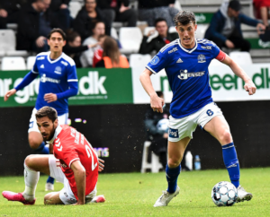 Viborg FF er angiveligt ude efter Lyngby BK's cheftræner Freyr Alexandersson