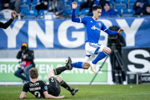 Lyngby BK og SK Brann er blevet enige om en aftale, der sender den tidligere Brøndby og SIF-back Svenn Crone til norsk fodbold.