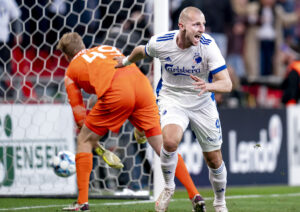 FCK har været rundhåndede, da de ophævede kontrakten med Kamil Wilczek og Sten Grytebust. Det har kostet millioner.