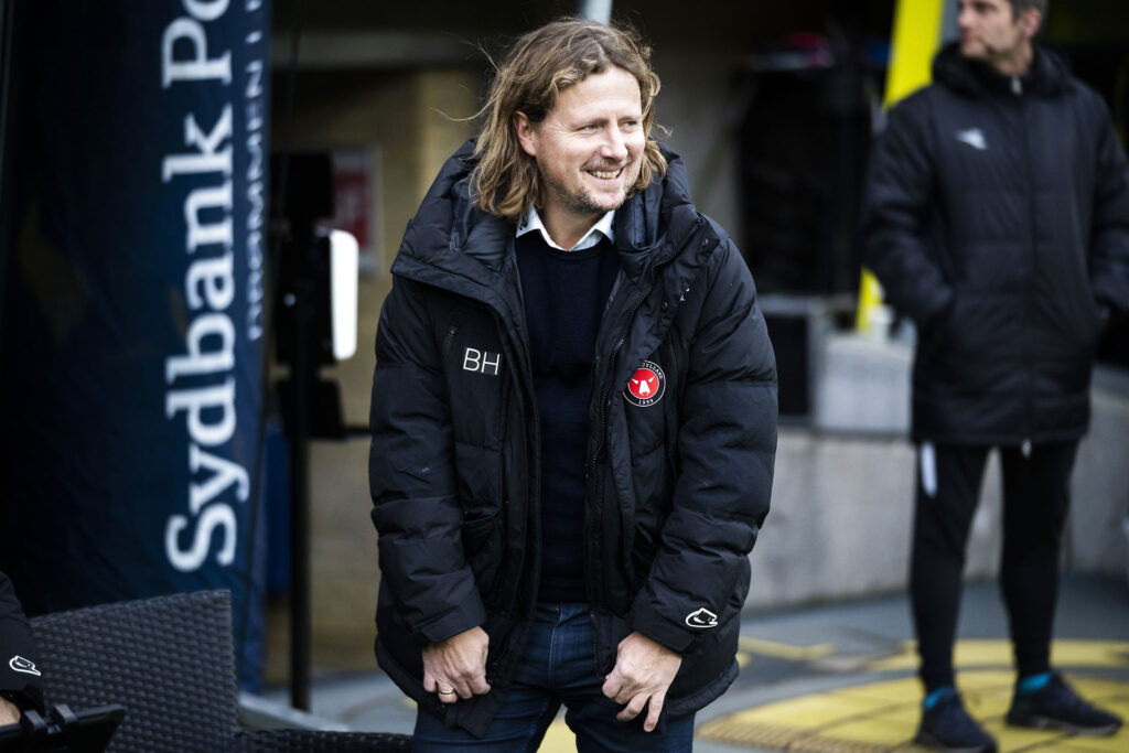 Bo Henriksen roser den græske modstander før torsdagens Conference League-opgør.