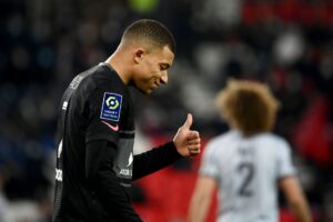 Ifølge mediet Bild har Kylian Mbappé og Real Madrid underskrevet en kontrakt, der sender franskmanden til de spanske giganter til sommer.