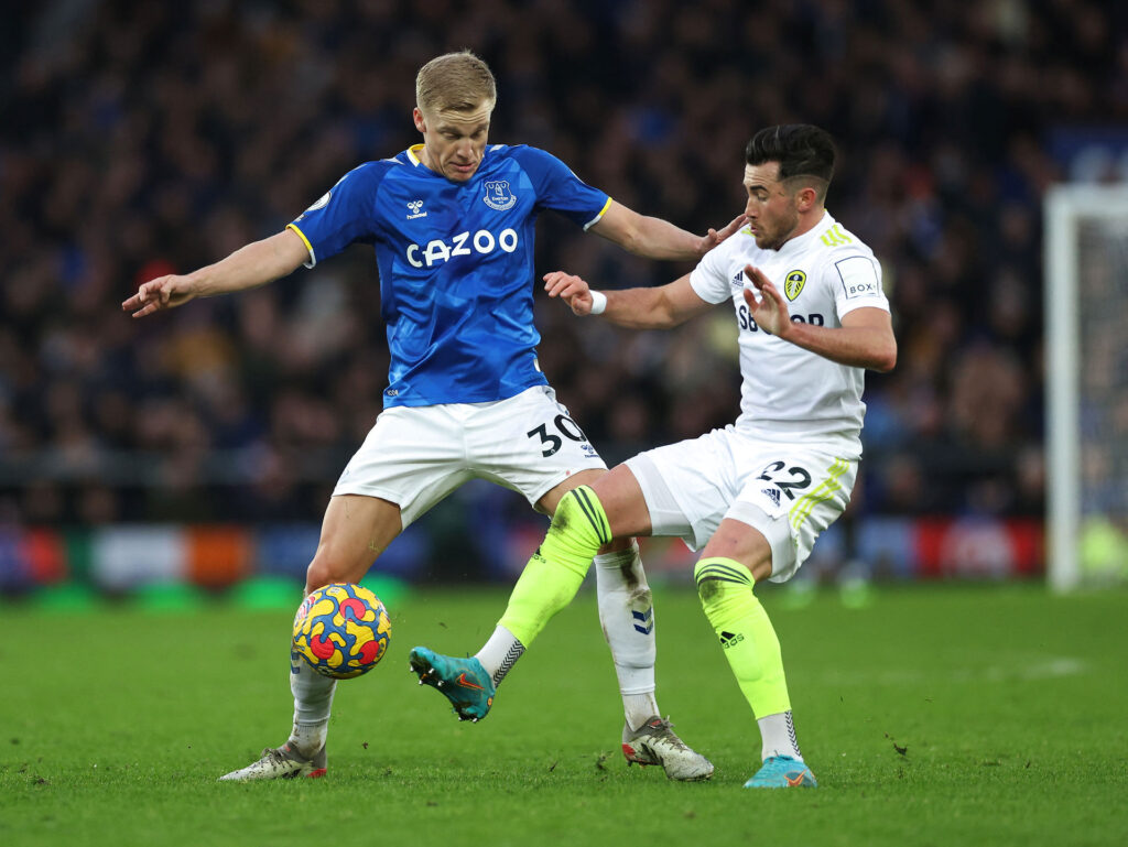 Donny van de Beek får meget ros i Everton, siger Rio Ferdinand i sin podcast