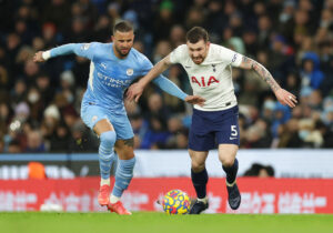 Pierre-Emile Højbjerg startede inde for Tottenham mod Manchester City i Premier League.