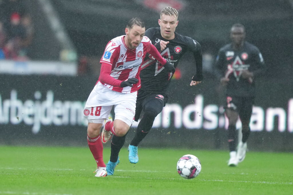 Der var dømt topopgør på MCH Arena mellem FC Midtjylland og AaB