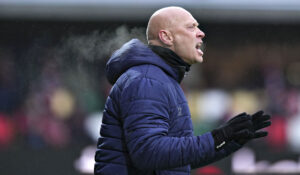 Opbakningen til signingen er ikke til at tage fejl af.